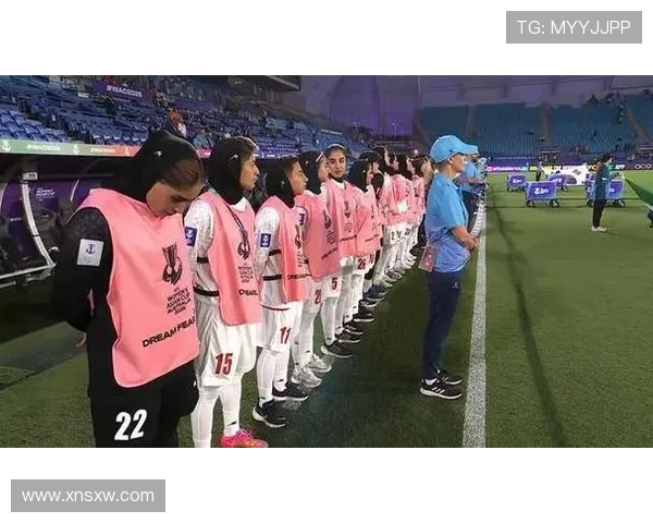 伊朗女足撤回庇护回国 仅剩两人坚持